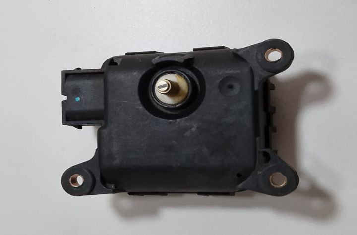 Motoras  Bosch Aeroterma  0132801152 Rover 75 prima generatie