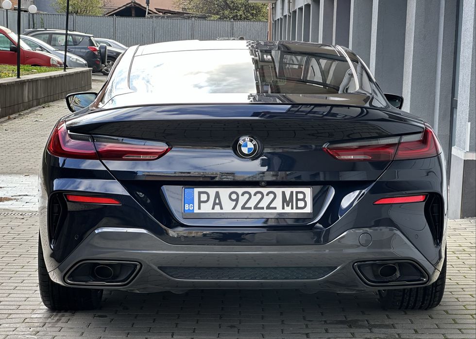 Бмв 8 автомобил кола под наем за бал и за специални случаи