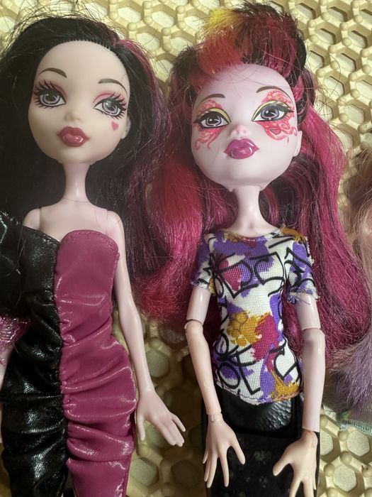 Продам куплл монстр хай!