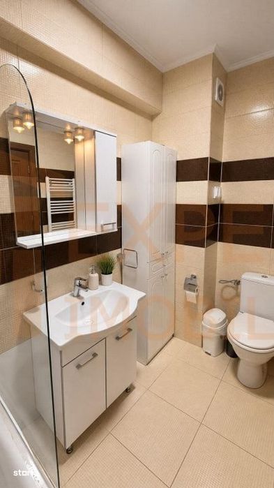 Apartament cu 2 camere de inchiriat, termen lung, langa City Park Mall