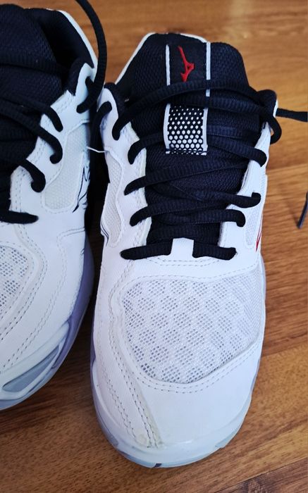 Маратонки Mizuno Wave Phantom 3