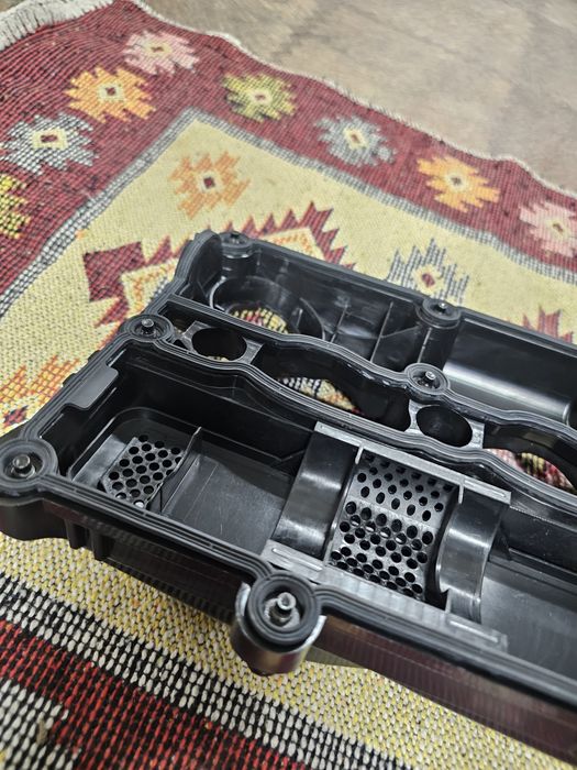 Капак клапани mercedes om 651 двигател