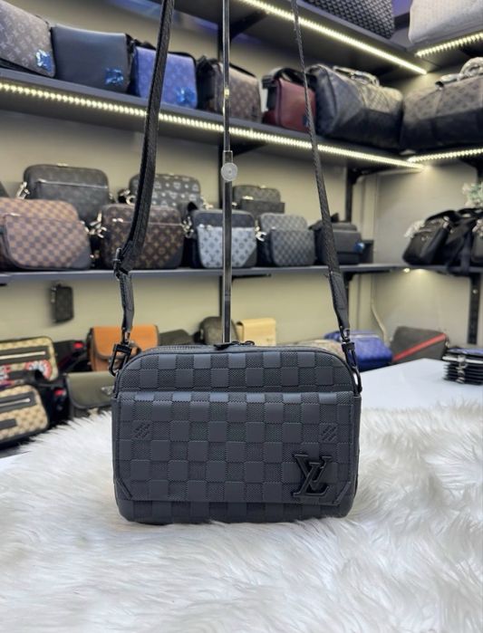 Мъжка Чанта Louis Vuitton