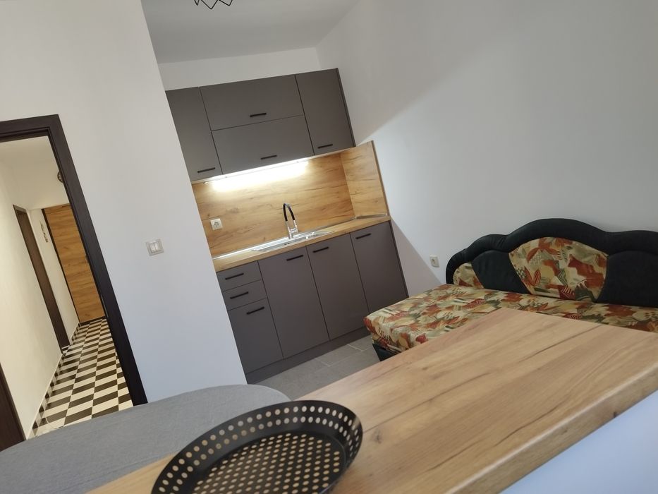 Продава се Тристаен апартамент в Пловдив, Изгрев - 80 кв.м за 1050 €/кв.м - Снимка #4