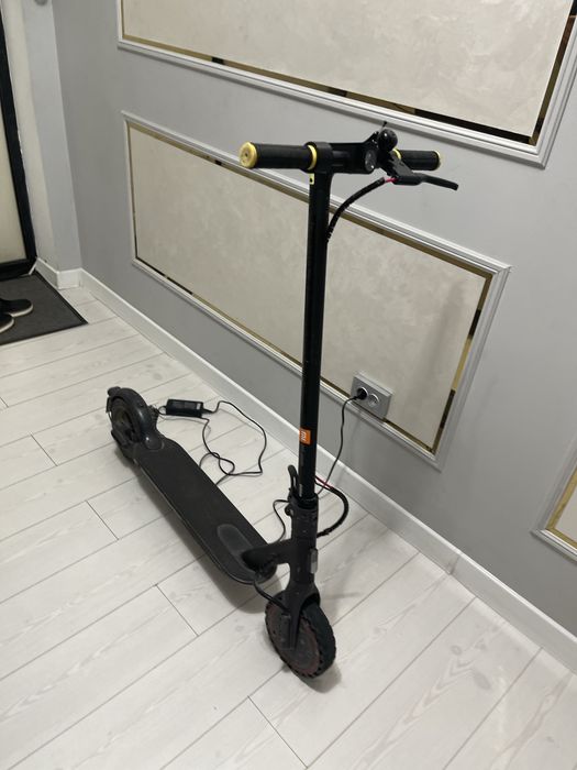 Электро самакатMi Electric Scooter Pro 2