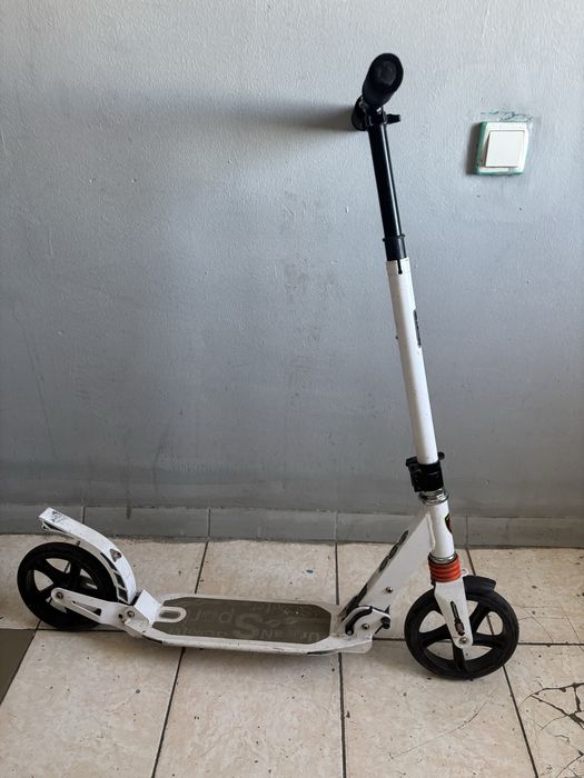 Самокат хороший быстрый и компактный