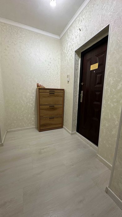 Продаётся своя 2-х комнатная квартира в центре города