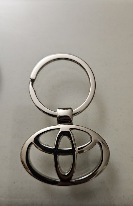 Breloc Toyota din metal cromat, calitate Premium., nou