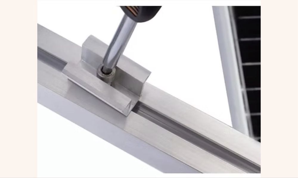 Surub cu cap imbus M8X25 MM din Otel inoxidabil/Panouri Fotovoltaice