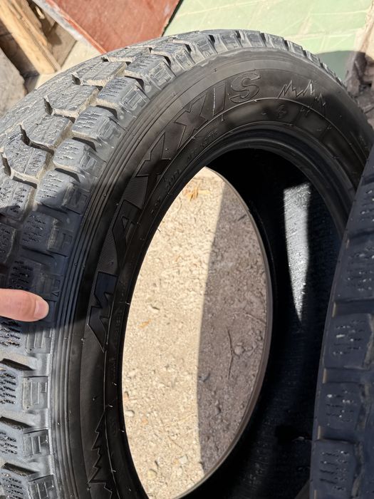 Зимние шины Maxxis 235/60/18
