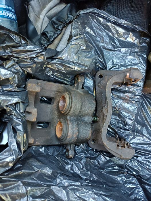 Спирачни апарати за субару аутбек B12,H6