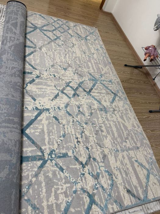 Продам ковёр. Б/У