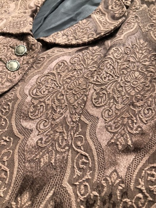 Ново дамско сако М размер