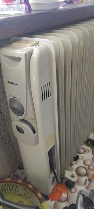 Продается масляный обогреватель.