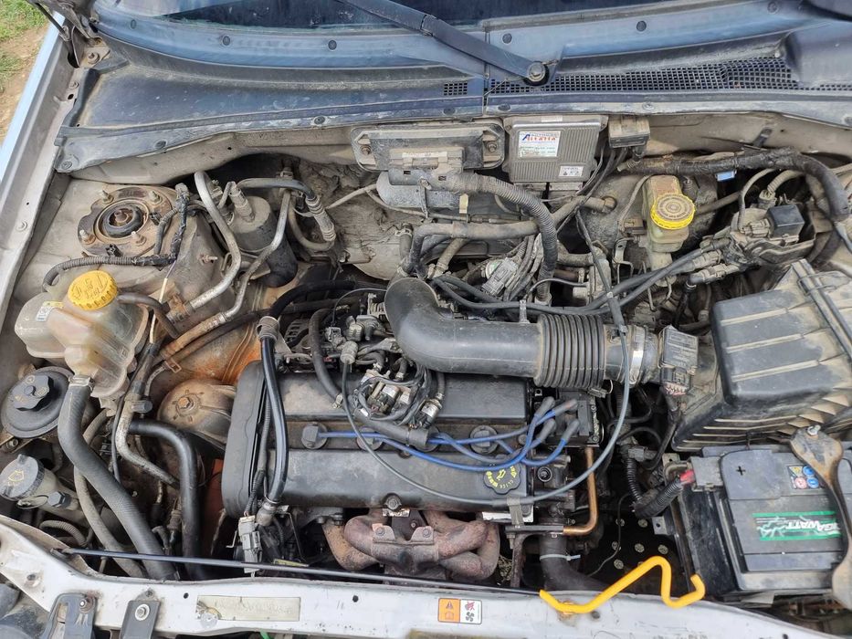 Mazda Tribute 2.0 16V/Газ/Релси /Лети джанти На части