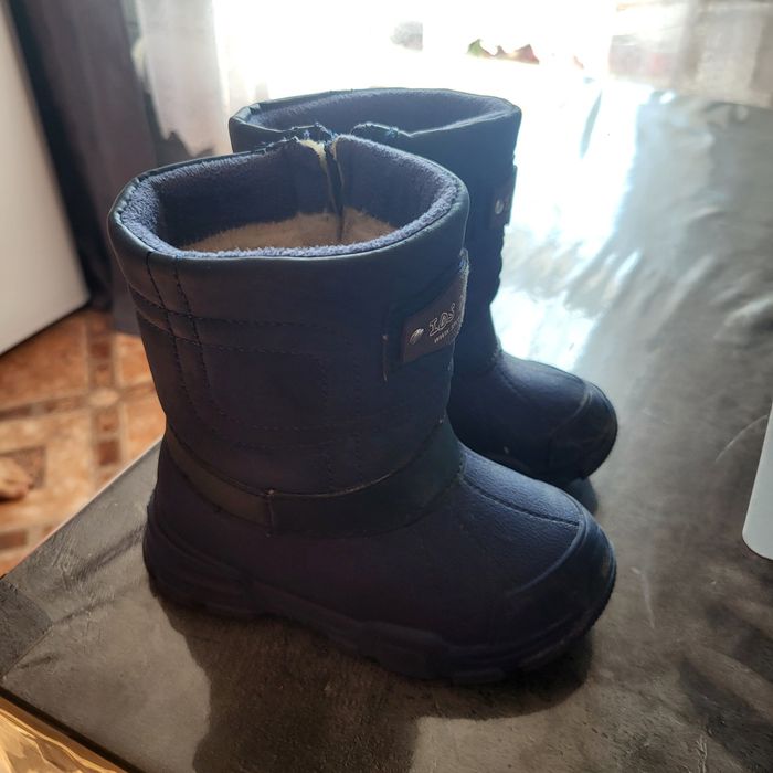 Ботинки, сапожки, кроссовки 1000тг