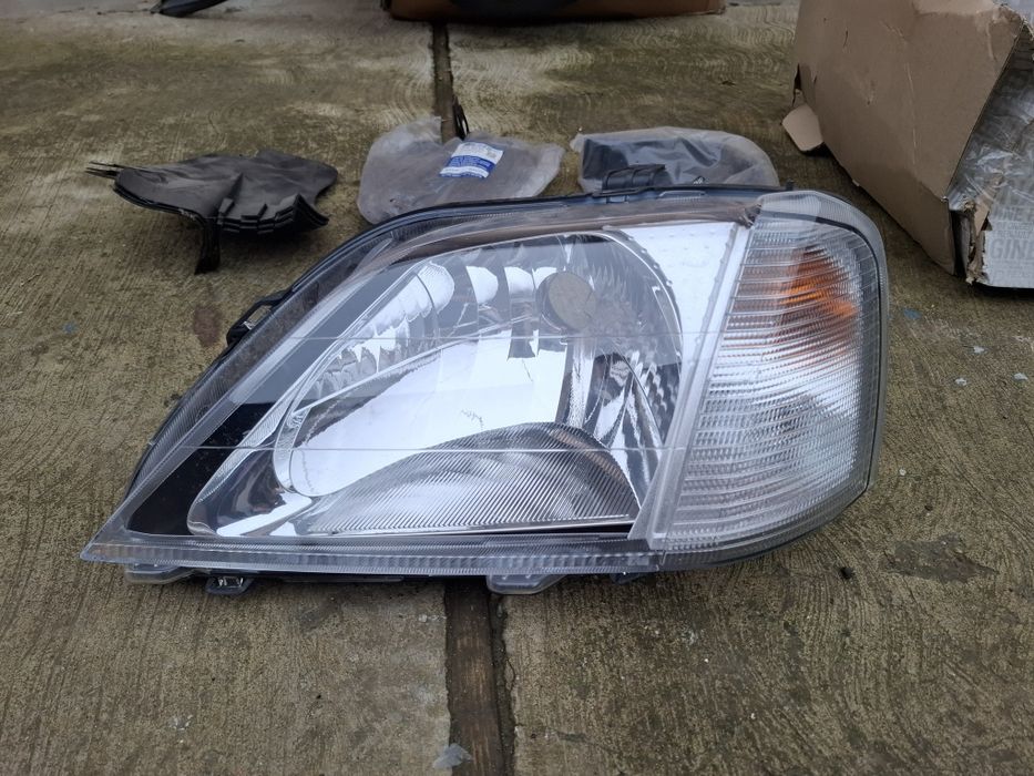 Far stanga Dacia Logan 1 ELBA Defect