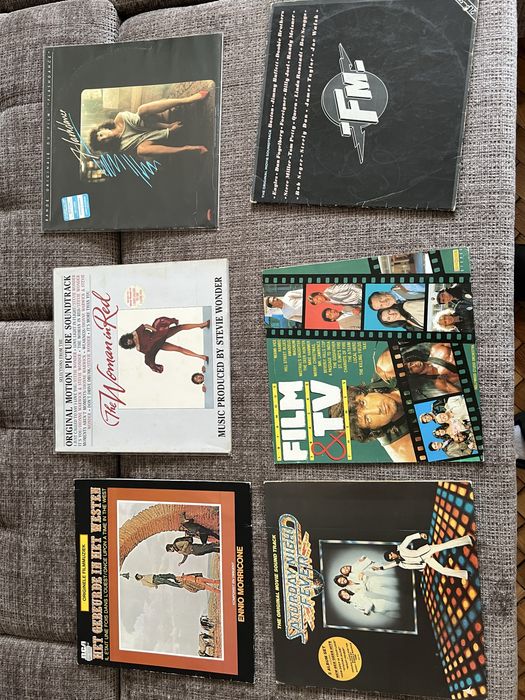 Vand discuri de vinil la pachet