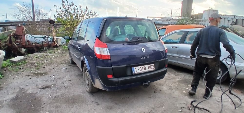 Renault megane scenic 1.6i  2007