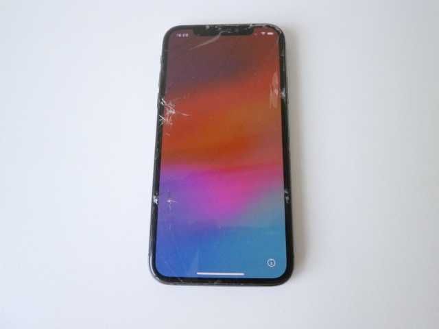iPhone XS за части