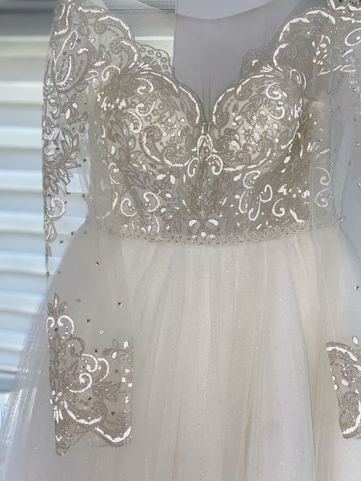 Булченска рокля със воал и обръч