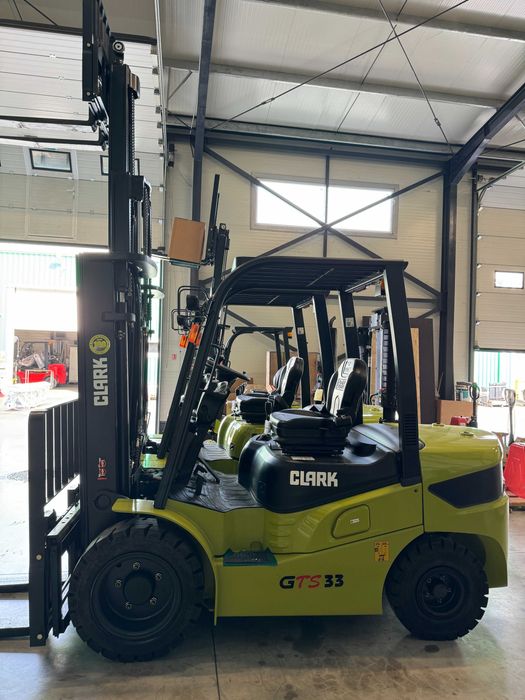 Stivuitor NOU CLARK GTS33 3,3t-3,5t Diesel GPL Garantie 5 ani din STOC