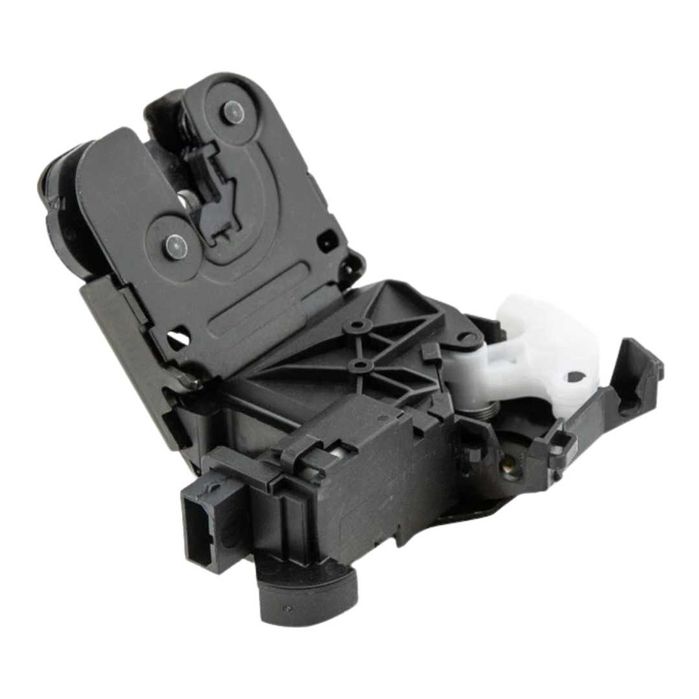 Брава за багажник AUDI A3 8P 5вр. A4 B7 A6 C6 AVANT Q7 4L 8P4827505A