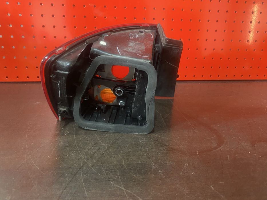 Stop dreapta pe aripa Vw Jetta an 201-2018