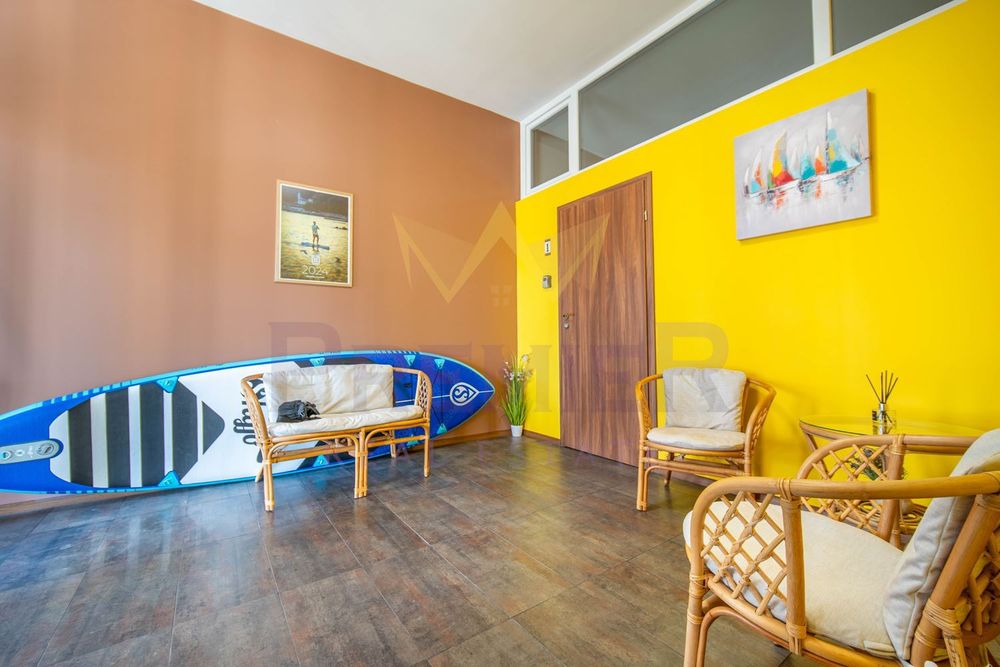 Продава се Тристаен апартамент в Балчик - 106 кв.м за 529 €/кв.м - Снимка #3