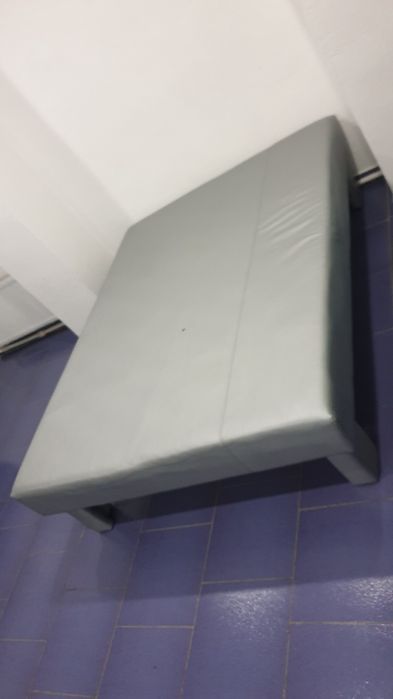 Продам кровать - лежак