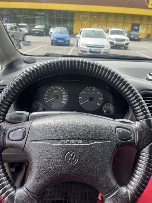 VW Sharan 1.9 TDI 110к.с.