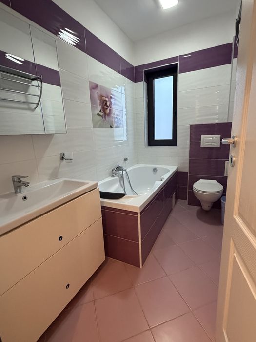 Proprietar Vand Apt.  3 camere Ghimbav, cu gradina cartier Florilor