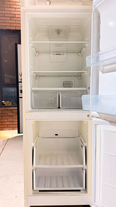 Холодильник INDESIT