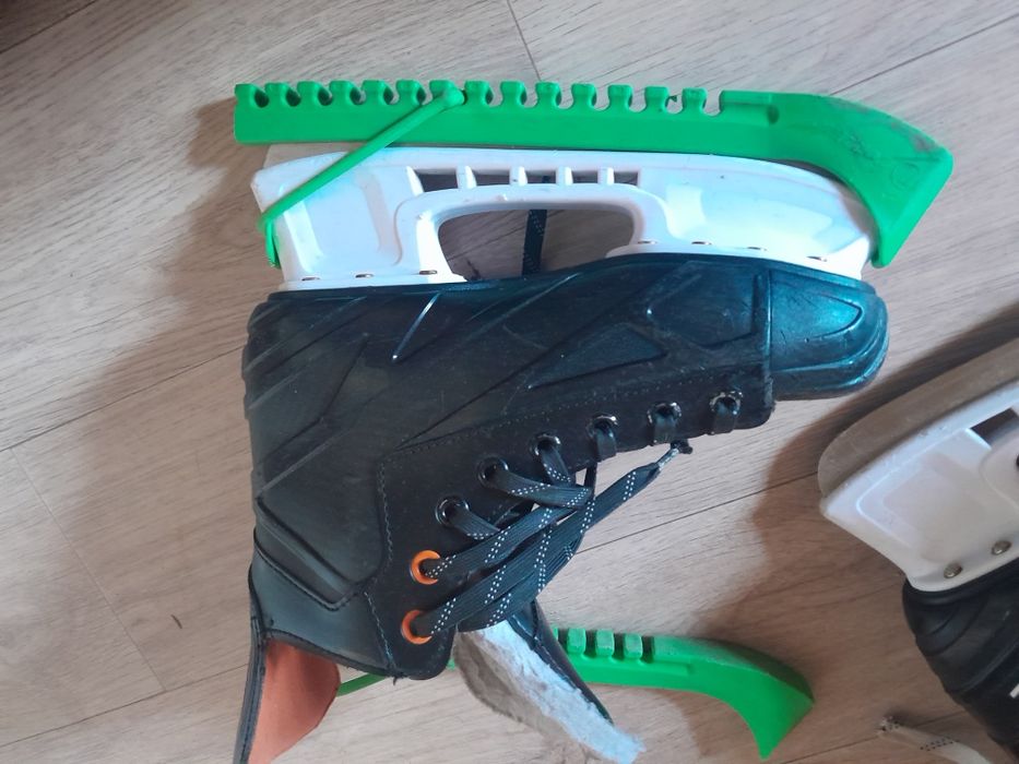 Продам Коньки в хорошем состояние