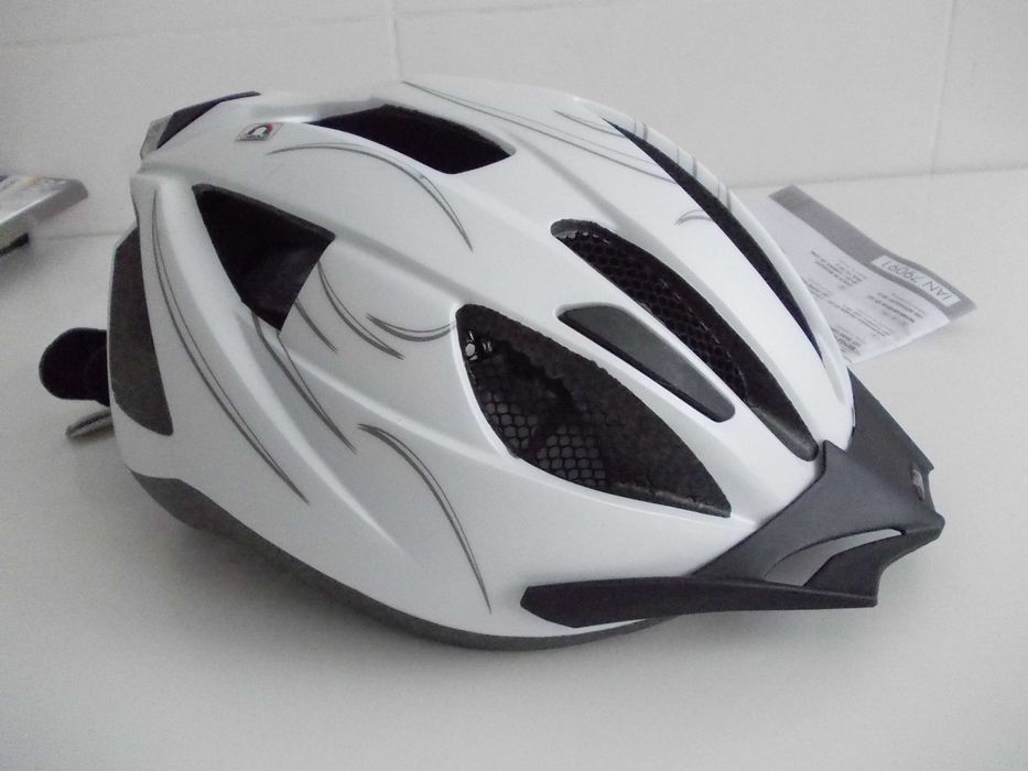 Cască ciclism bicicleta cu lumină la spate nouamai multe modele culori