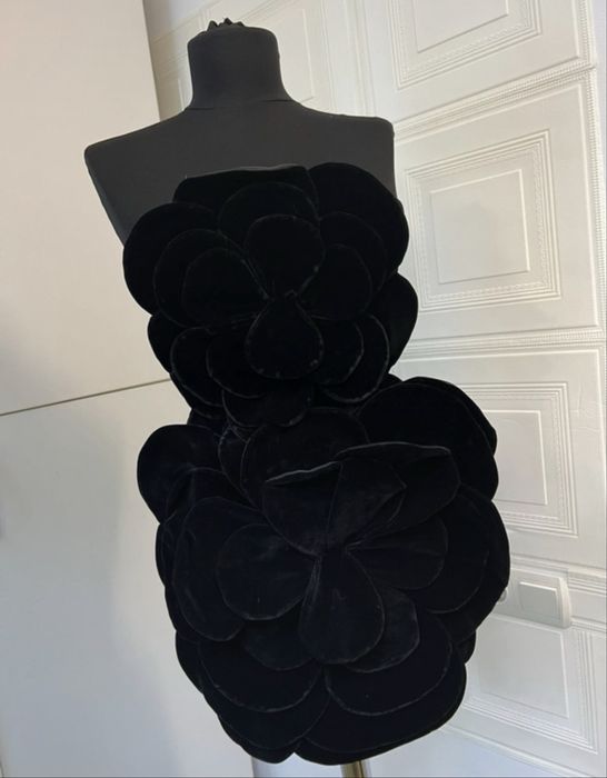 Rochie mini flori 3d maneci