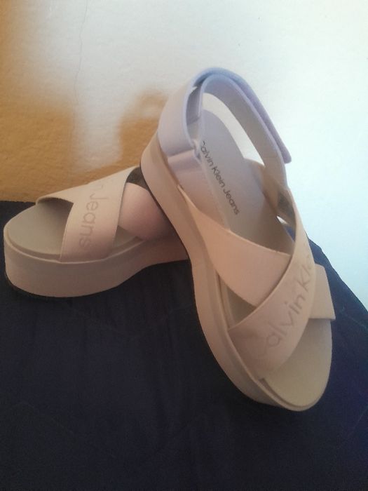 Дамски  сандали Calvin Klein и чехли DeeZee