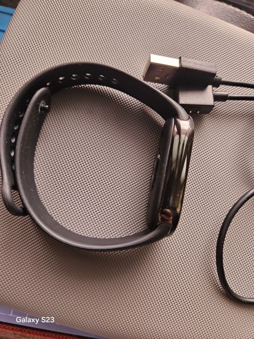 Mi bend 8 фитнес браслет