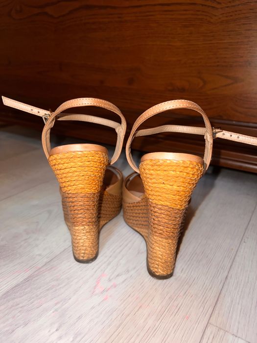 Летние босоножки