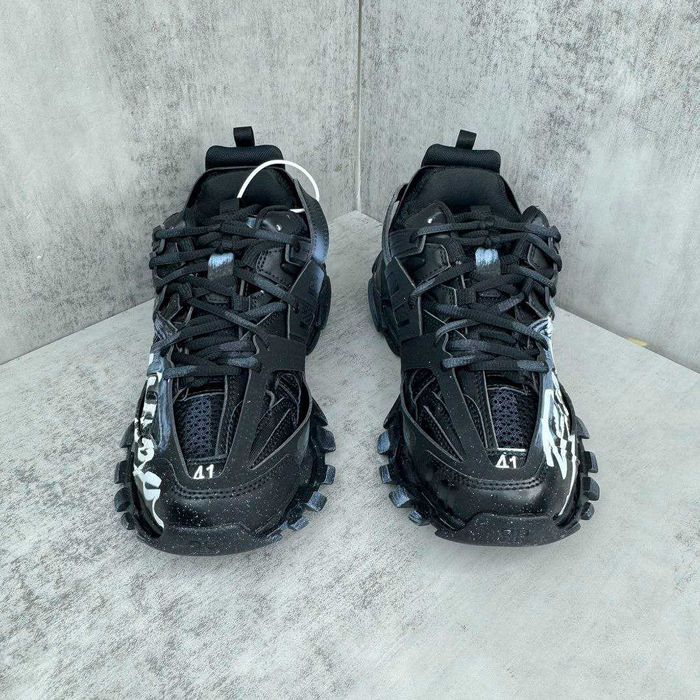 Сникътси Balenciaga Track черни с надписи