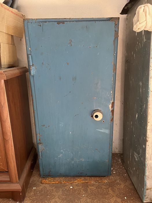 Металлические сейфы