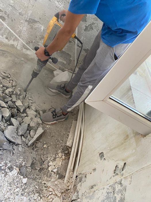 Demolari si evacuari interioare