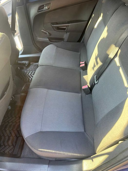 Detailing Auto Bucuresti -DE LA 250 LEI