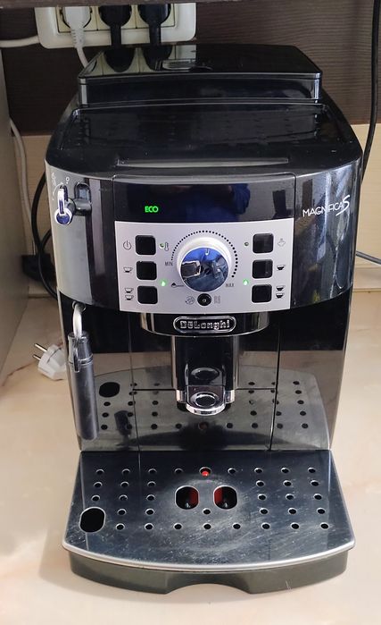 Espressor automat De'Longhi Magnifica S