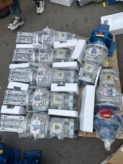 Редукторы Мотор Червячные и Циклоидальные