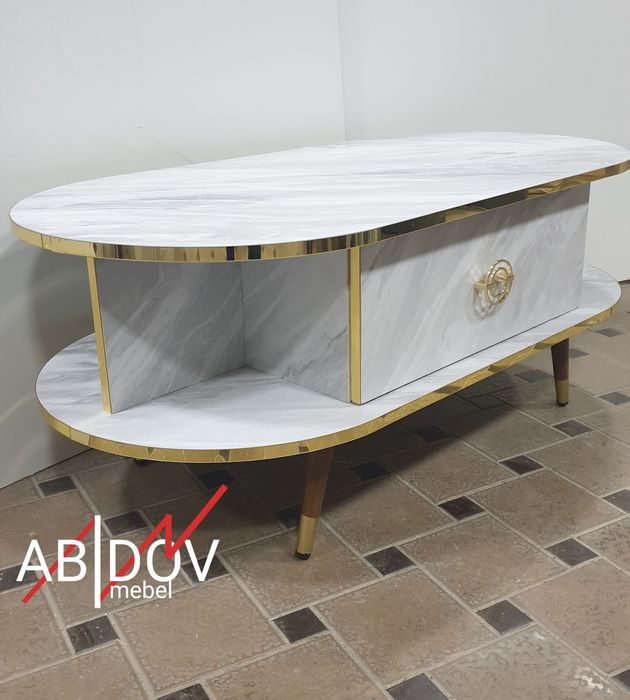 Журнальный чайный столик в стиле неоклассика. Есть в наличии.