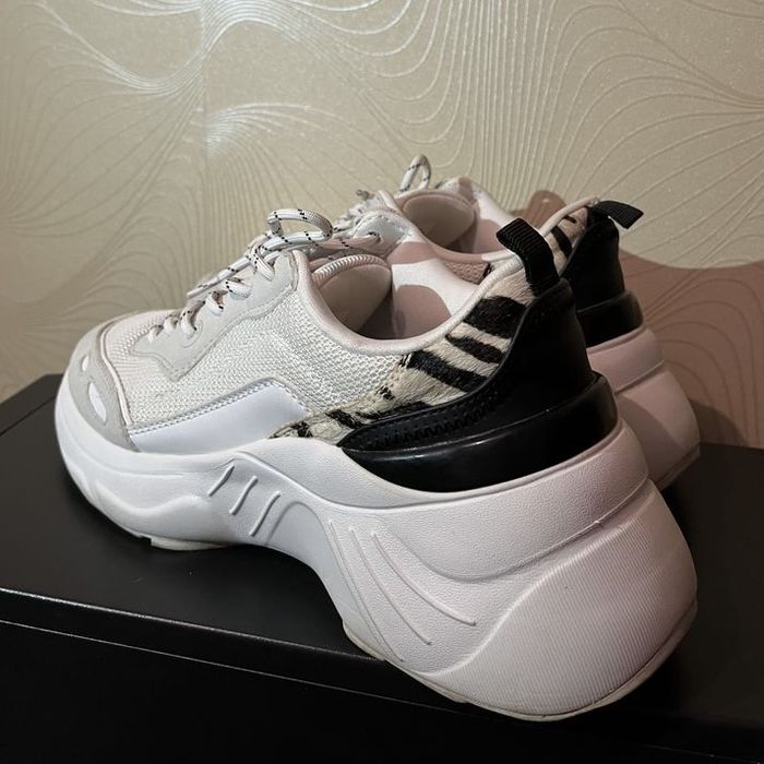 Vand sneakers Pull&Bear