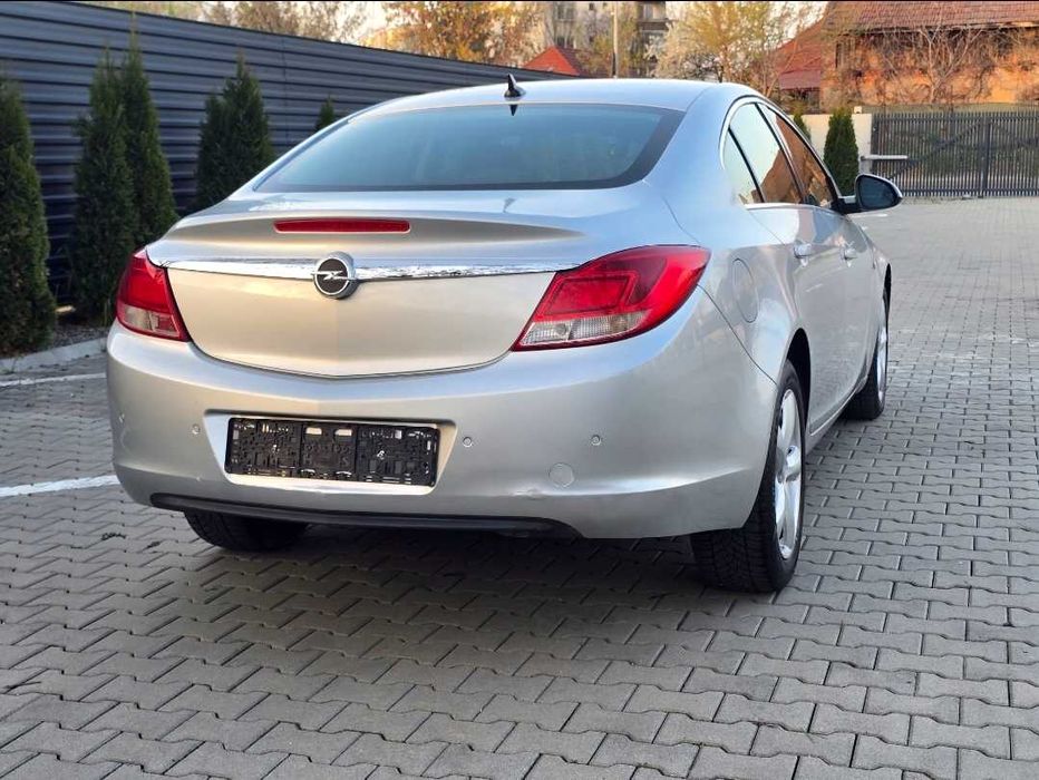 Opel Insignia 2.0d Automat 2009