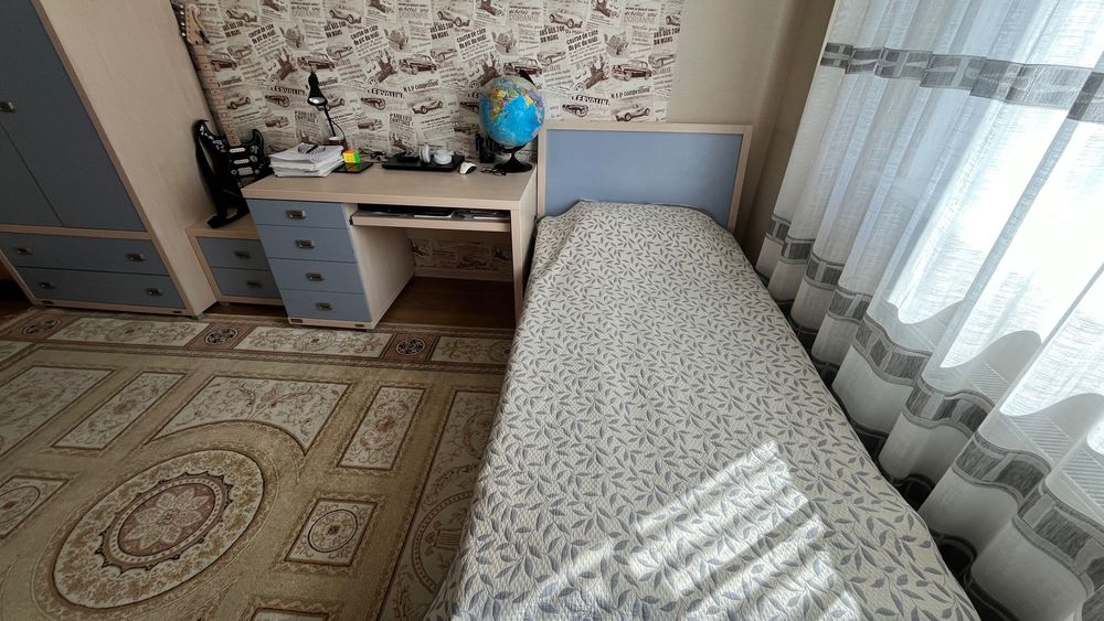 Гарнитур для подростка