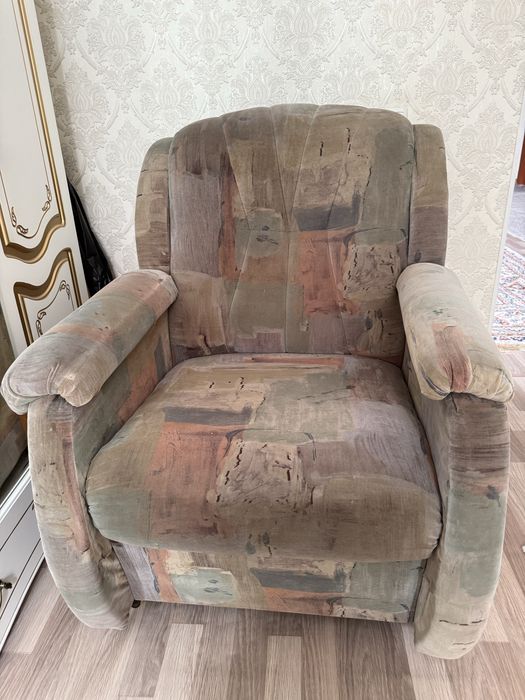 Два кресла для гостиной или зала